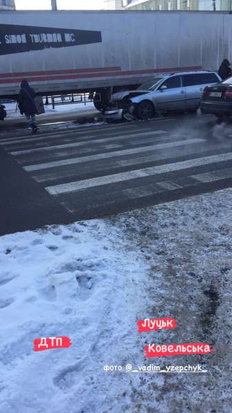 У Луцьку – аварія на переході (фото)