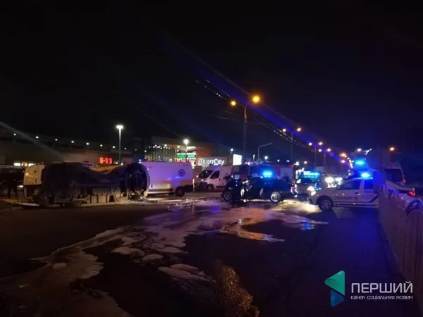 Біля «Там Таму» велика автотроща
