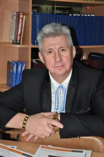 На Волині помер 65-річний депутат, професор Володимир Сиротюк