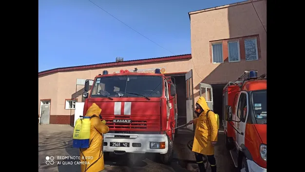Волинські рятувальники знезаражують техніку і приміщення (відео)
