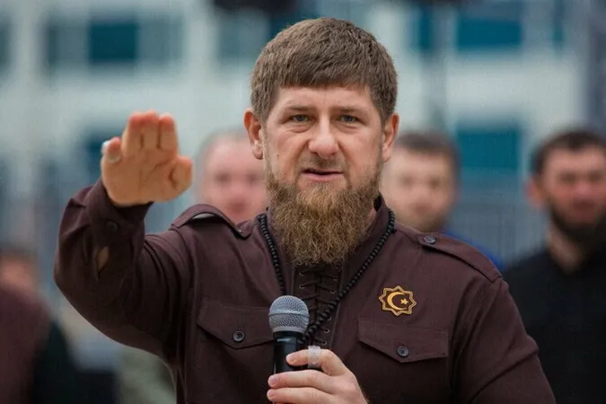 «Ахмат-чай»: кадирівців тримають у москві, щоб охороняти путіна