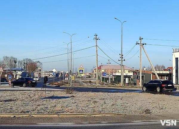 Ковзанка, а не дорога: на об'їзній біля Луцька – аварія (фото)