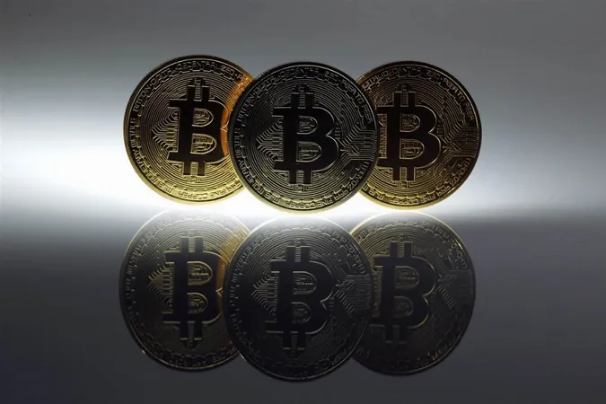 Біткойн знову розділився: запустли Bitcoin Gold 