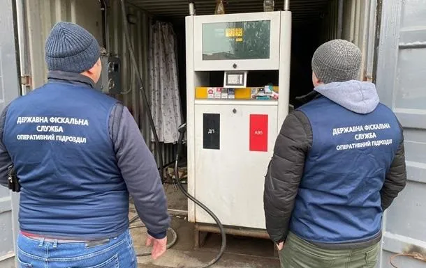 Кому на Волині «здавати» нелегальні заправки