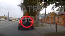Затонував навіть номер: у Луцьку зловили порушника на BMW X5  (відео)