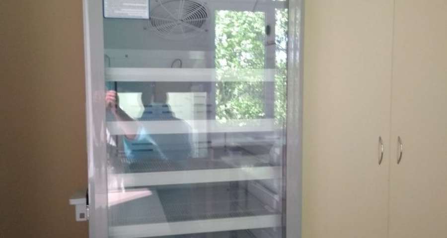 Лабораторний центр у Луцьку отримав сучасні холодильники (фото)