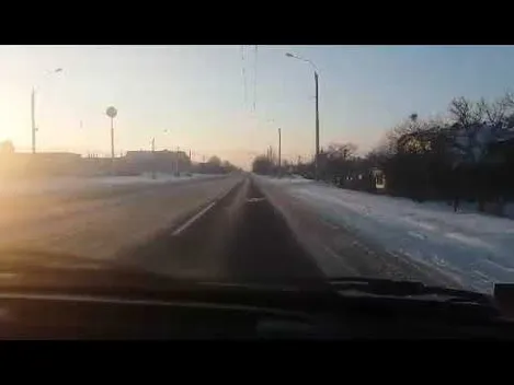 Дорогу Луцьк-Рівне завалено снігом (відео)