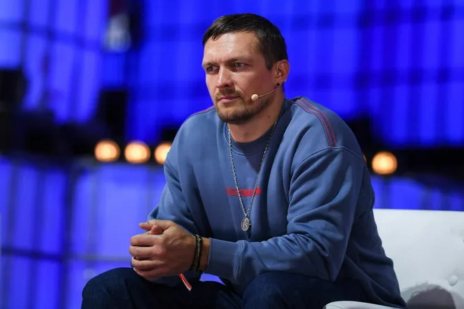 Усик зізнався, скільки боїв проведе до завершення кар'єри