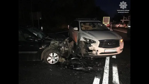 Аварія у Ковелі: водій Infiniti не пропустив Renault (відео)