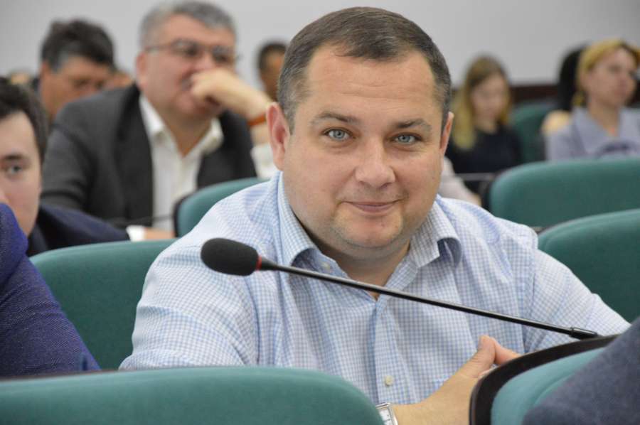 Начальник департаменту економічної політики Олександр Озінович