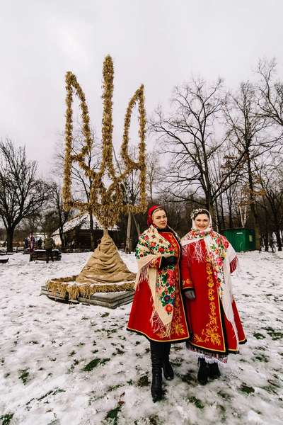 У Києві встановили найбільший тризуб з дідухів в Україні (фото)