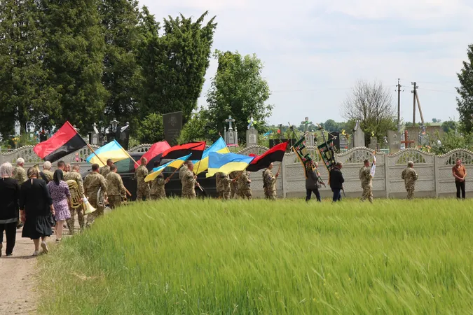 У Луцькому районі віддали останню шану Герою Володимиру Шоцькому (фото)