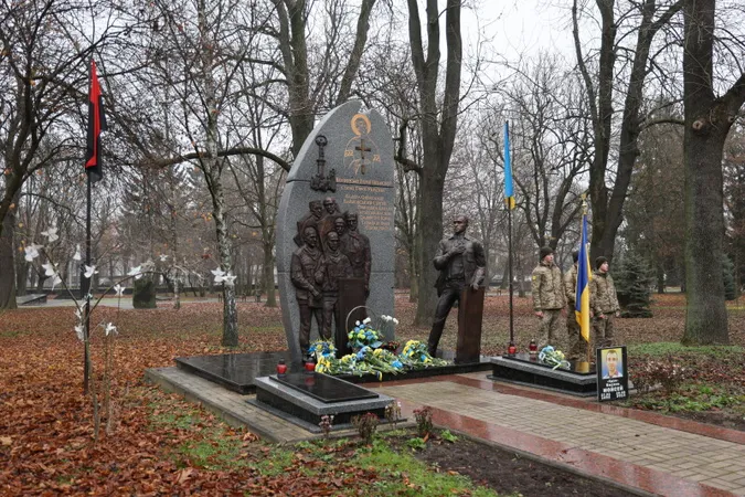 У Луцьку вшанували пам'ять Героїв Небесної Сотні (фото)