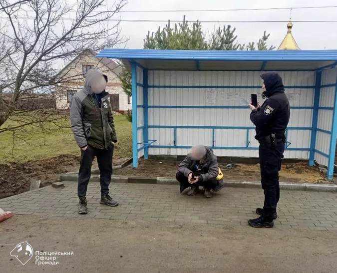 В селі під Луцьком зловили «закладчиків» (фото)