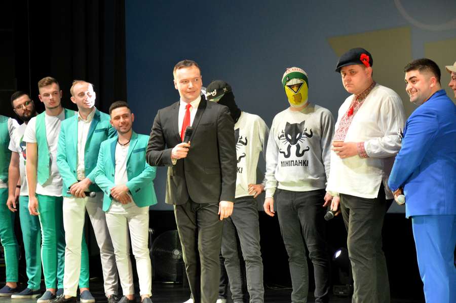 На прощальному концерті «Замку Любарта» виступили лігосмішники, Винник та Ляшко (фото)