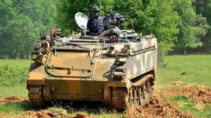 Підсилять контрнаступ: країни Бенілюксу передадуть Україні бронетранспортери