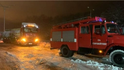 На Волині рятувальники допомагали водіям вибратися зі снігових заметів (фото)