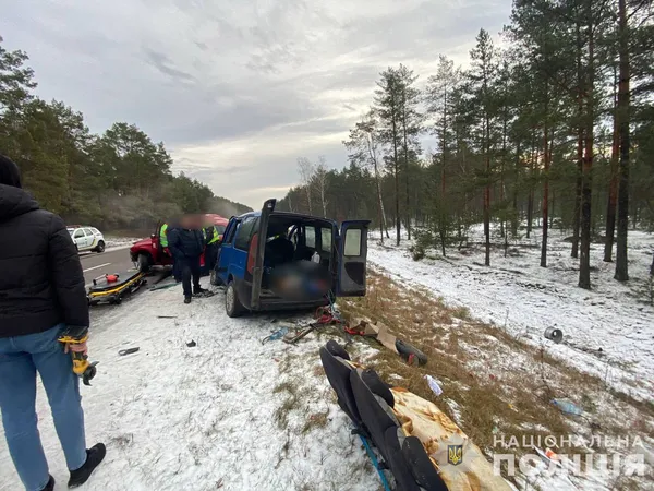 Двоє загинули, ще двоє – в реанімації: на Камінь-Каширщині сталися дві жахливі аварії (фото)
