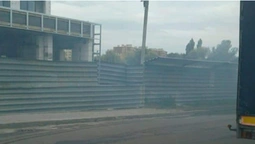 Підпалили накладні: біля "Нової лінії" в Луцьку гасили пожежу (фото)