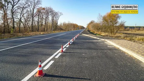 У Голобах завершують ремонтувати дорогу (фото)