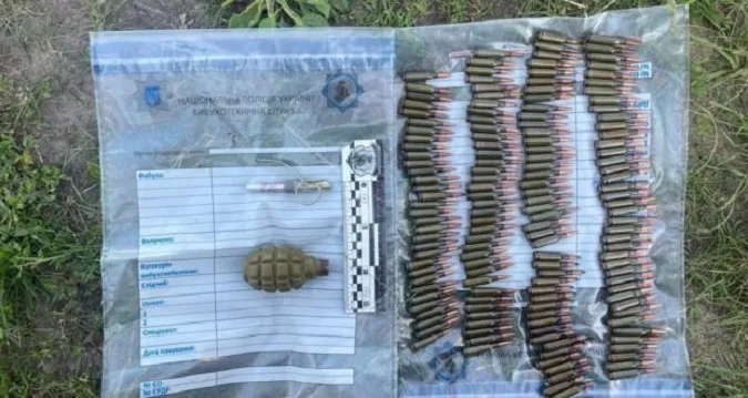 На Рівненщині чоловік торгував боєприпасами, на виходячи із СІЗО
