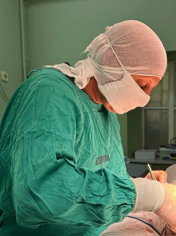 Пісяв, як дівчинка: 12-річному хлопчику лікарі сформували пеніс зі щоки (фото)