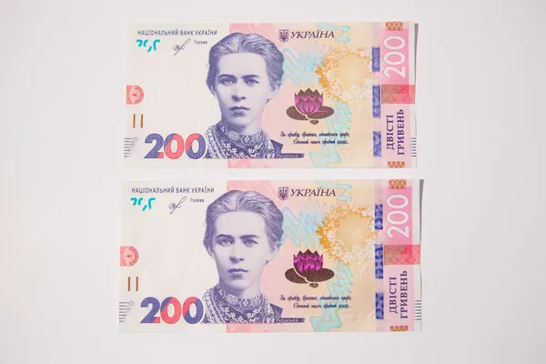 Завтра вводять в обіг нову купюру з Лесею Українкою та Луцьким замком