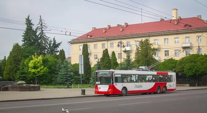 У Луцьку скаржаться на громадський транспорт: у мерії здійняли ґвалт
