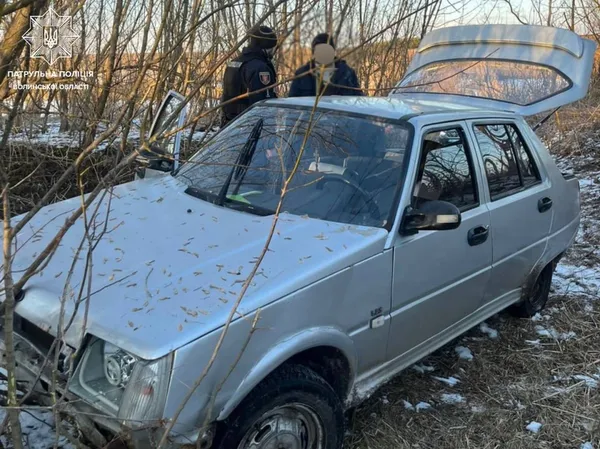 Полем, лісом: в Луцькому районі ловили п'яного водія (фото, відео)