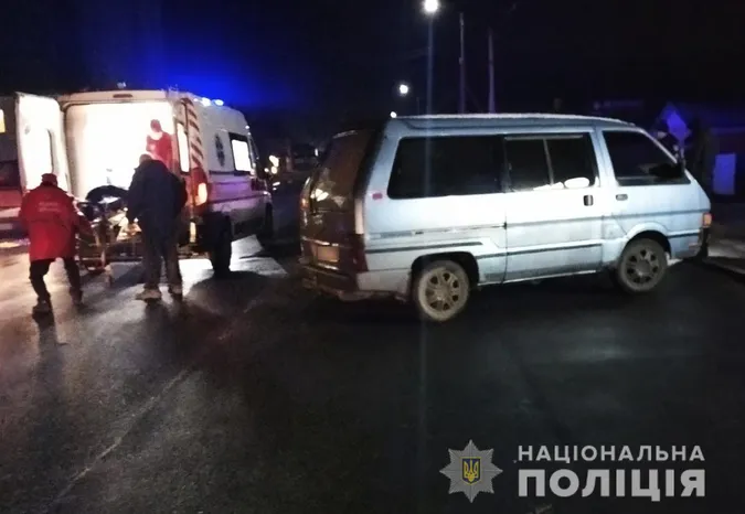 У Любомлі бус збив пенсіонерку на переході (фото, відео)