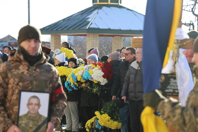 У Луцьку попрощалися з Героєм Вадимом Кравчуком (фото)