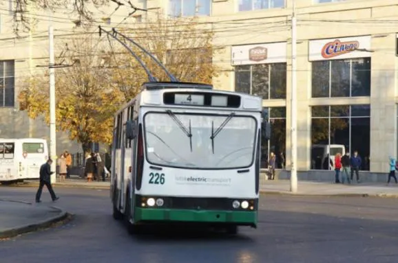 Транспорт не пускатимуть, доки всі не дотримуватимуться карантину, – Пустовіт