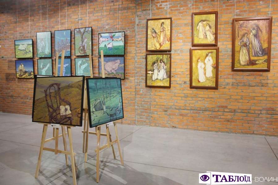 У луцькому музеї оновили виставку робіт Миколи Кумановського (фото)