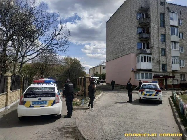 На Теремнівській у Луцьку знайши тіло із перерізаним горлом