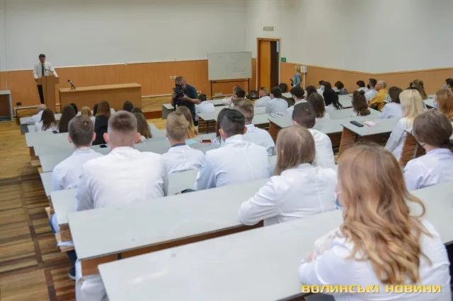 У ВНУ імені Лесі Українки навчають студентів-медиків