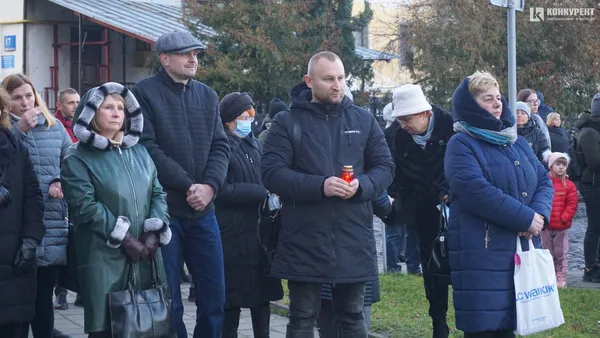 У Луцьку вшанували пам'ять жертв Голодомору (фото, відео)