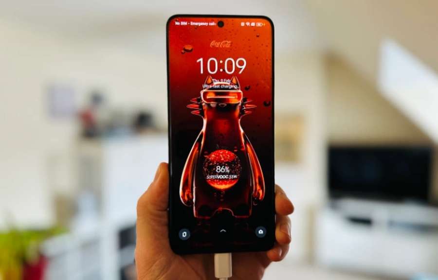 Coca-Cola презентувала фірмовий смартфон (фото)