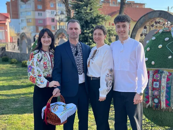 Ігор Пальонка із дружиною і дітьми