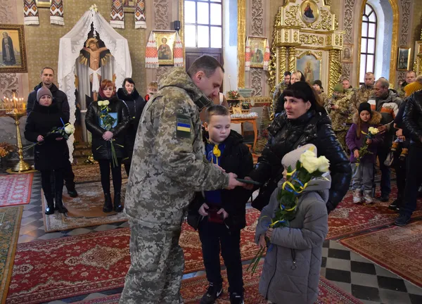 На Волині родинам загиблих прикордонників вручили нагороди