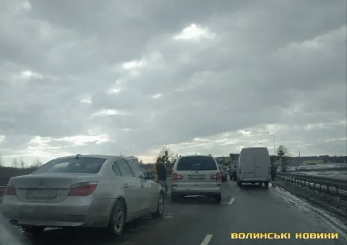На околиці Луцька сталася ДТП (фото)