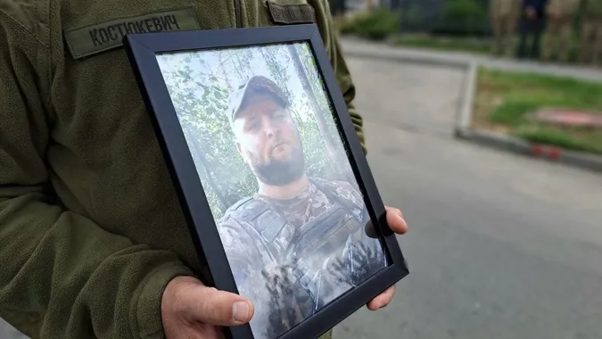 На Волині попрощалися із 30-річним морпіхом Михайлом Дудинцем (фото)