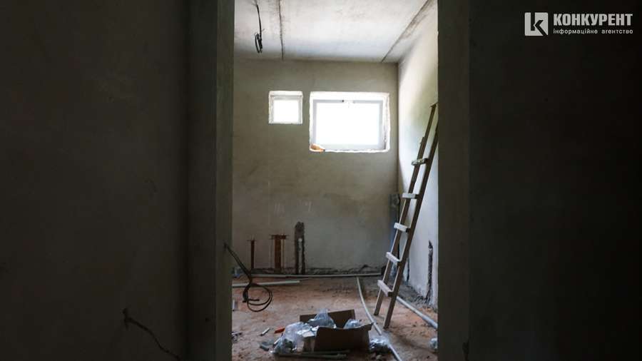 Буде готовий за місяць: як у Луцьку будують громадський туалет (фото)