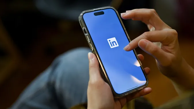 LinkedIn розробляє інструменти ШІ для легшого пошуку кандидатів на роботу