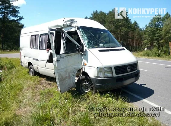 На Волині бус зіштовхнувся з автобусом. Є постраждалі