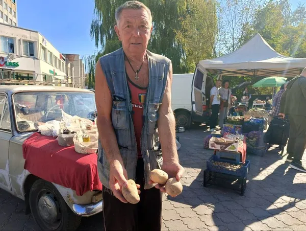 На луцьких ринках дорожчає картопля: назвали причини (фото)