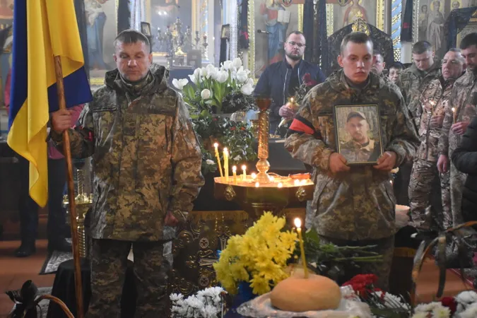 Луцька громада попрощалася із загиблим під Вугледаром Володимиром Олійником (фото)