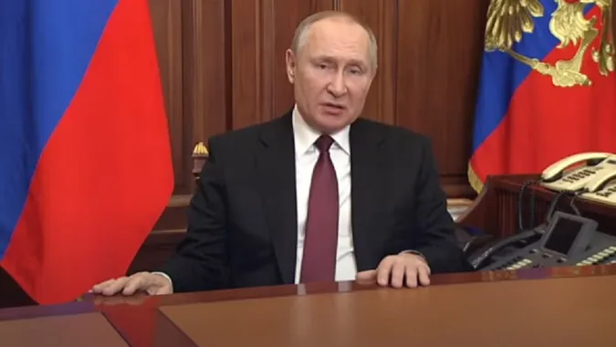9 травня путін може офіційно оголосити війну Україні, – ЗМІ (відео)