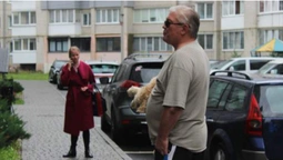 Знущався над хворим собакою: активісти навідалися до лучанина (фото, відео)