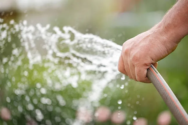 У Нововолинську всім під’їздом крали воду