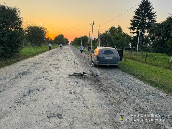 У Луцькому районі автівка збила дитину на ровері
